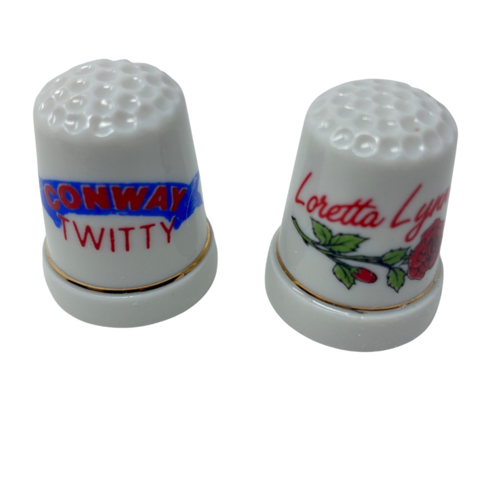 Vintage Porcelain Thimbles Conway Twitty Loretta Lynn Lot of 2 Tweety Bird 1993